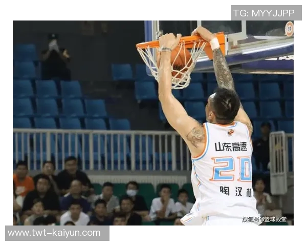 夺冠内线贾诚离队，卫冕冠军再签山东旧将，冠军归来再添战力