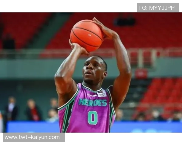 末节硬上手冷哈德森，篮板防守让卫冕冠军步履蹒跚